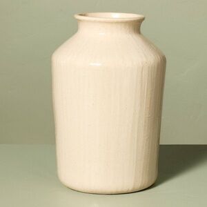 HEARTH & HAND NWT textured ceramic decorative vase -cream -12”